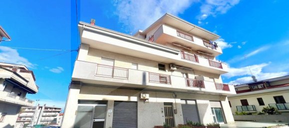 4-salle Appartement à San Salvo, Italy No. 21409 18