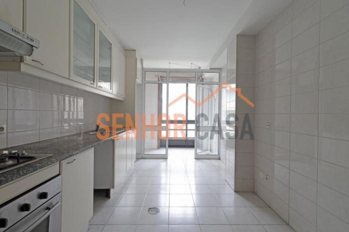 2 bedrooms Apartment in Vila Nova de Gaia, Portugal No. 4820