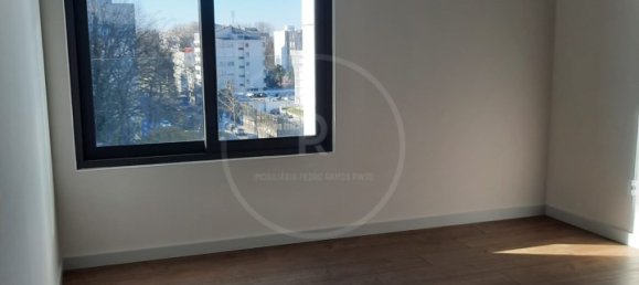 3 bedrooms Apartment in Porto, Portugal No. 105029 19