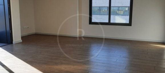 3 bedrooms Apartment in Porto, Portugal No. 105029 5