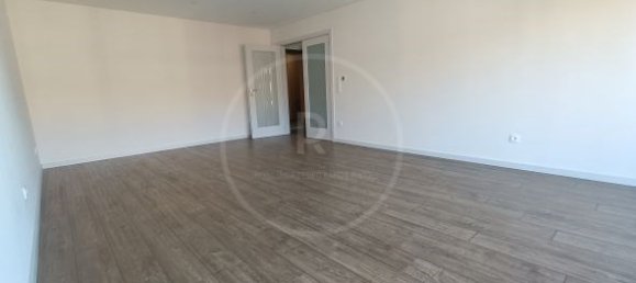 3 bedrooms Apartment in Porto, Portugal No. 105029 17