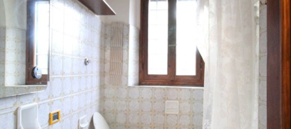 25غرفة فيلا في Montespertoli, Italy رقم 92050 30