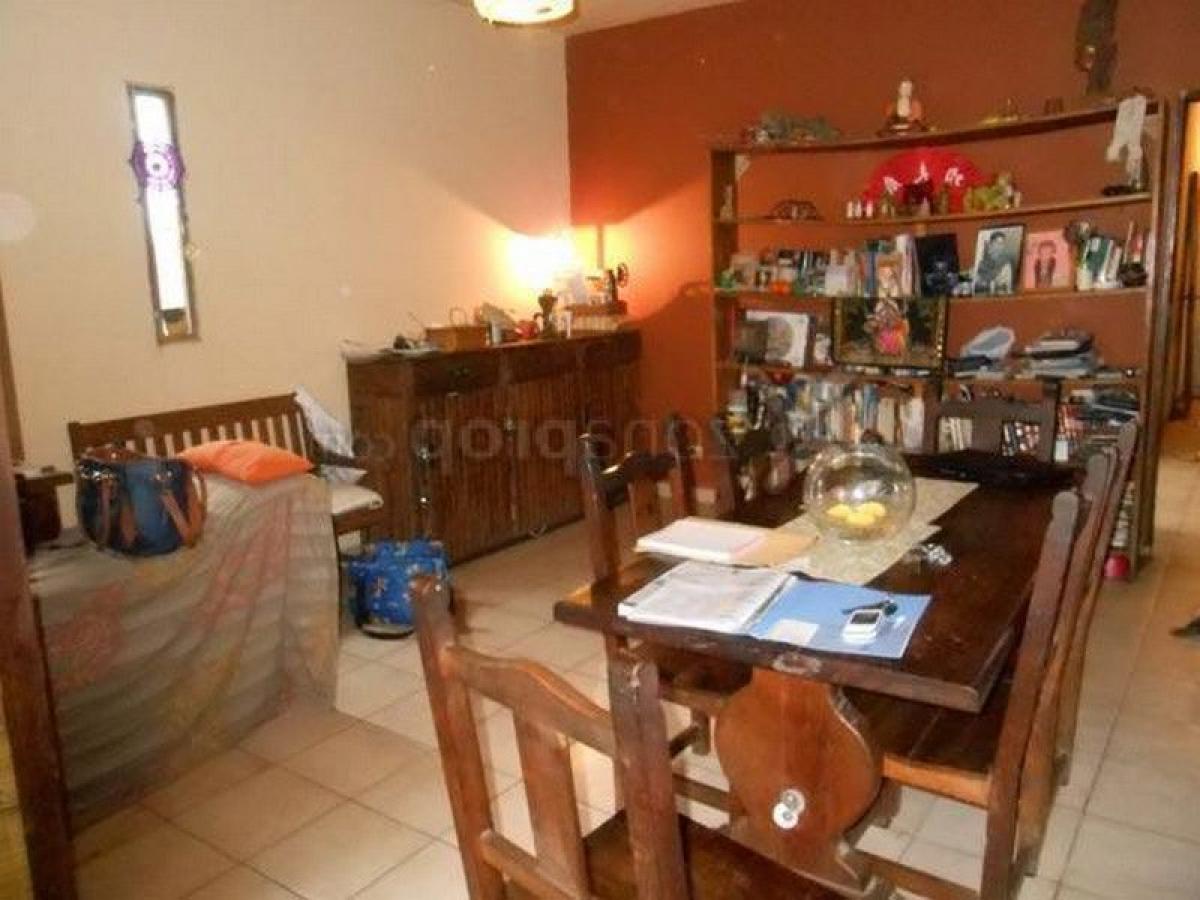 4 Schlafzimmer Haus in Moron, Argentina, Nr. 56780