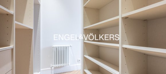 2 غرف نوم شقة في Ciutat Vella, Spain رقم 33984 14