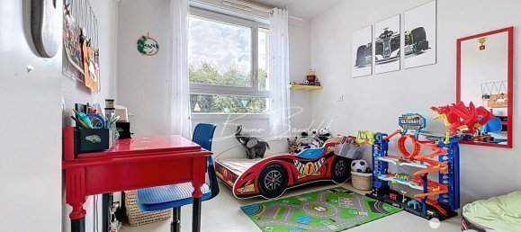 Casa de 5 dormitorios en Sadirac, France No. 289378 16