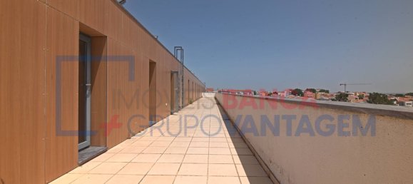 4 bedrooms Apartment in Barreiro, Portugal No. 51424 12