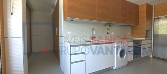 4 bedrooms Apartment in Barreiro, Portugal No. 51424 6