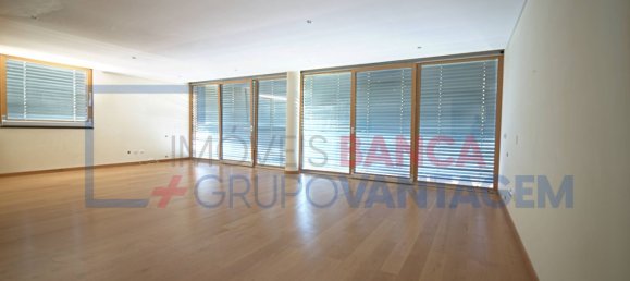 4 bedrooms Apartment in Barreiro, Portugal No. 51424 20