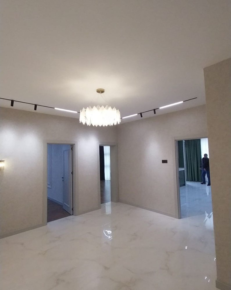 3 Schlafzimmer Wohnung in Nasimi, Azerbaijan, Nr. 1707