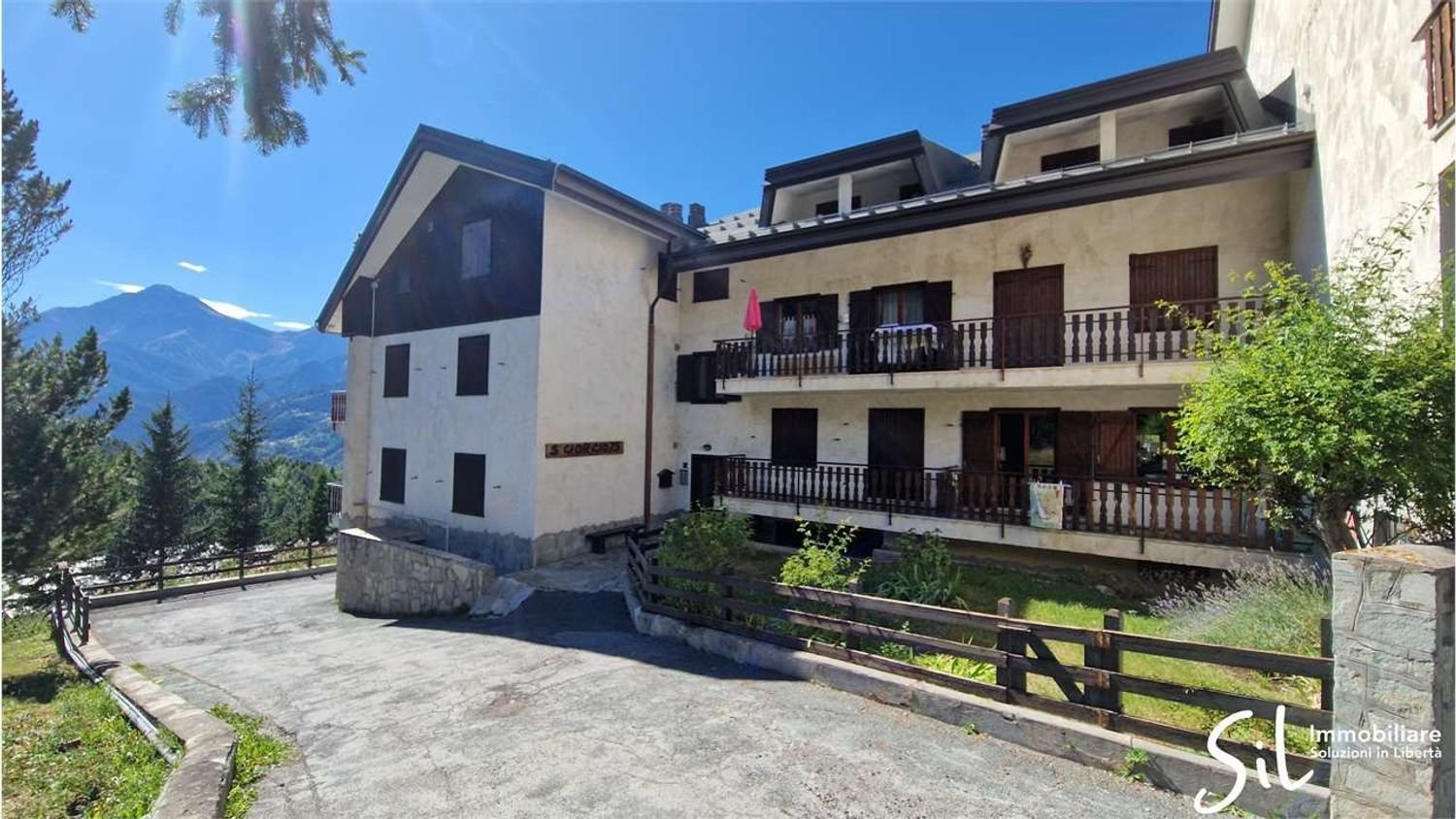3 bedrooms Duplex in Sauze d'Oulx, Italy No. 372208