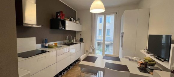 5 rooms Apartment in Piacenza, Italy No. 35653 11