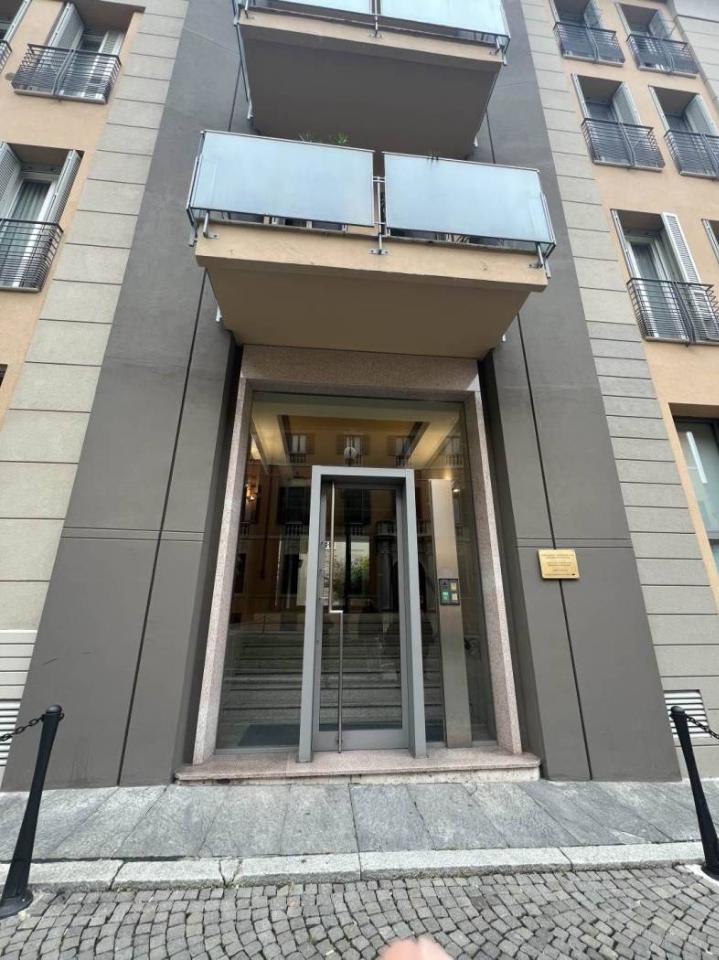 5 rooms Apartment in Piacenza, Italy No. 35653