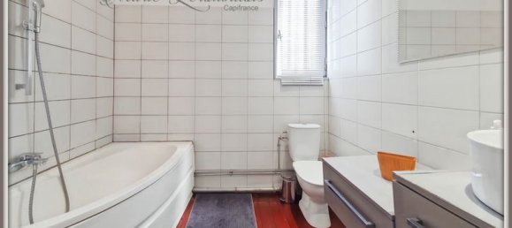 3 Schlafzimmer Stadthaus in Sainte-Savine, France, Nr. 47880 17