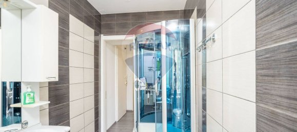 Apartamento de 4 habitaciónes en Trieste, Italy No. 19736 27