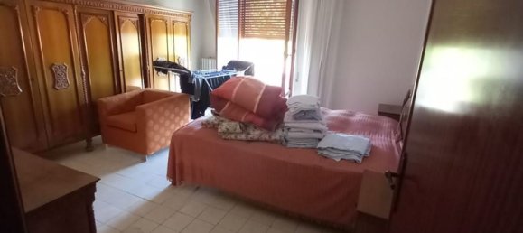 6-salle Maison à Pesaro and Urbino, Italy No. 284716 8