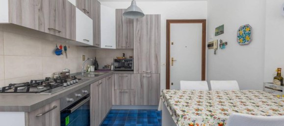 3 rooms Apartment in Lavagna, Italy No. 110644 11