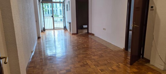 3 bedrooms Apartment in Sant Marti, Spain No. 146468 2