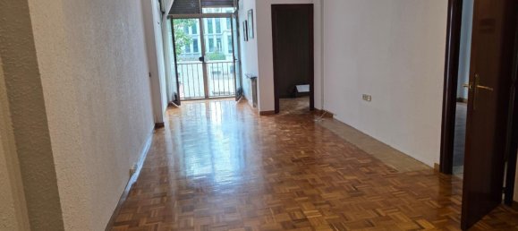 3 bedrooms Apartment in Sant Marti, Spain No. 146468 3