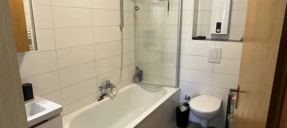 2 rooms Apartment in Duisburg, Germany No. 263252 2