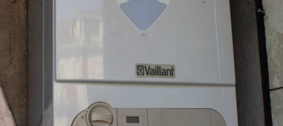 Gewerbliche Immobilie in Cuorgnè, Italy 270m², Nr. 12996 32