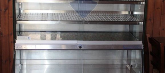 Gewerbliche Immobilie in Cuorgnè, Italy 270m², Nr. 12996 35