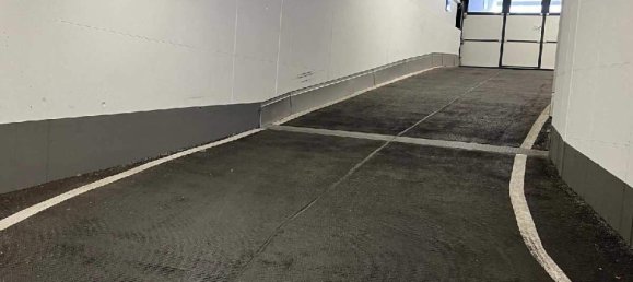 Parking in Hernals, Austria No. 39927 4