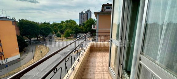 3 bedrooms Apartment in Ferrara, Italy No. 277317 6