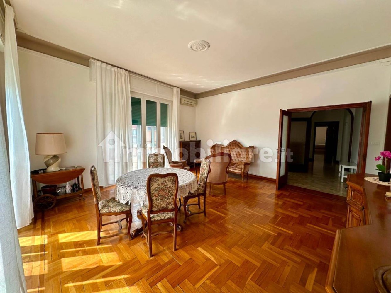 3 bedrooms Apartment in Ferrara, Italy No. 277317