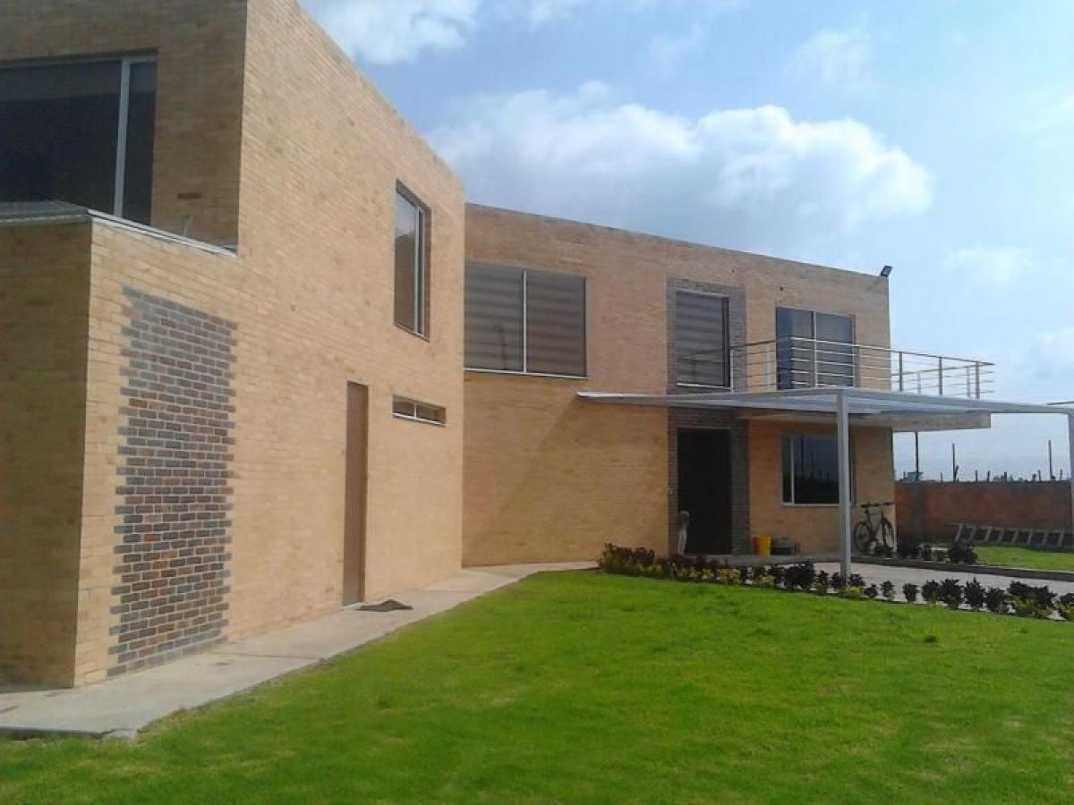 3 bedrooms House in Cundinamarca, Colombia No. 5358