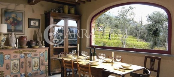 Дом с 8 спальнями в Камайоре, Италия № 116739 26