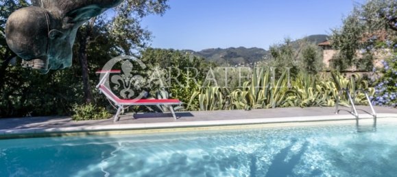 Дом с 8 спальнями в Камайоре, Италия № 116739 5