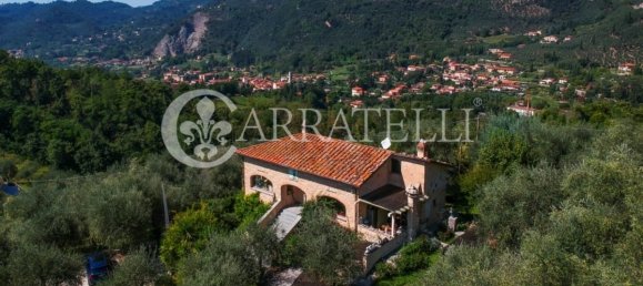 Дом с 8 спальнями в Камайоре, Италия № 116739 15