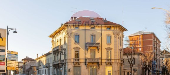 3 bedrooms Apartment in Busto Arsizio, Italy No. 57514 34