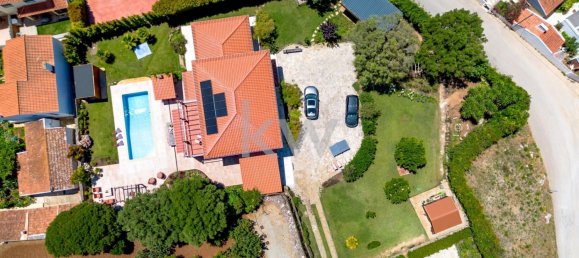 5 bedrooms Villa in Sintra, Portugal No. 114704 2