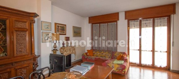 3 Schlafzimmer Haus in Trino, Italy, Nr. 232080 5