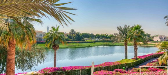 Вилла с 5 спальнями в Meadows, ОАЭ № 112120 2