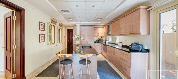 Вилла с 5 спальнями в Meadows, ОАЭ № 112120 6