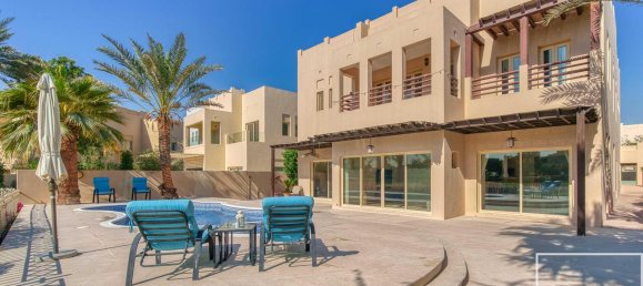 Вилла с 5 спальнями в Meadows, ОАЭ № 112120 4