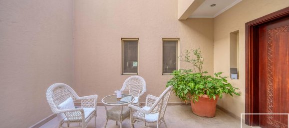 Вилла с 5 спальнями в Meadows, ОАЭ № 112120 15