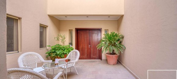 Вилла с 5 спальнями в Meadows, ОАЭ № 112120 16