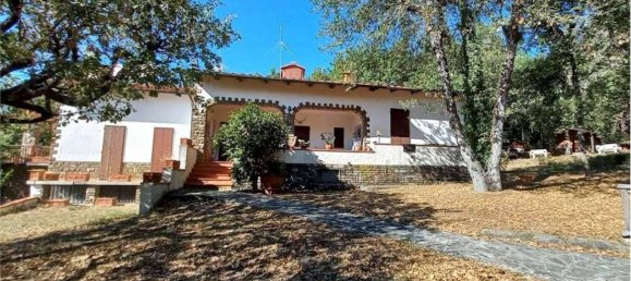 5 rooms Apartment in Reggello, Italy No. 262334 4