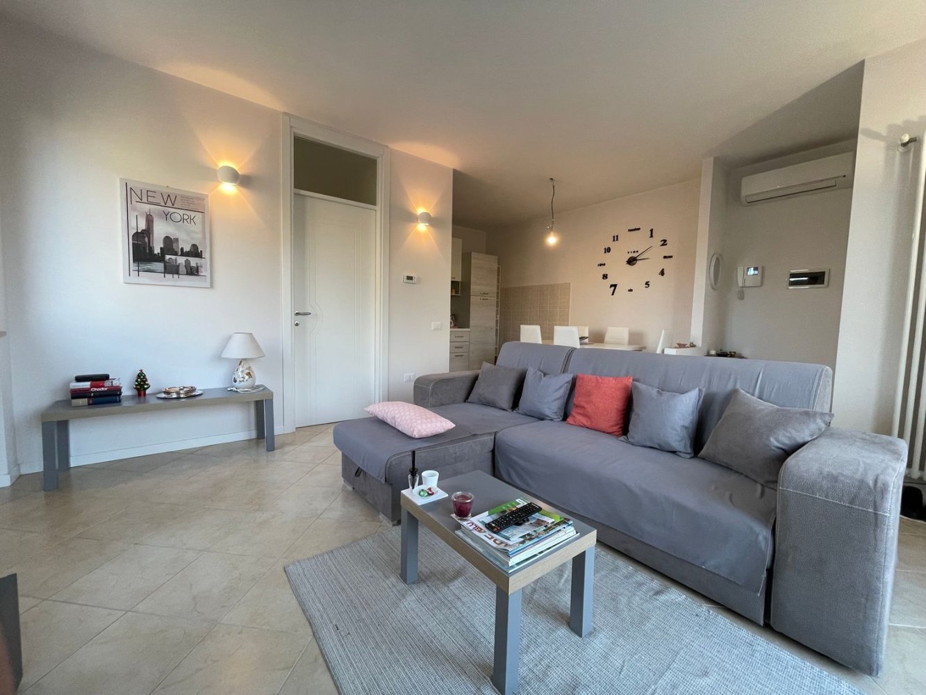 Apartamento de 4 habitaciónes en Pozzolengo, Italy No. 282387