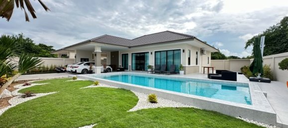 Кафе / ресторан с 3 спальнями в Паттайя, Таиланд № 8568 2