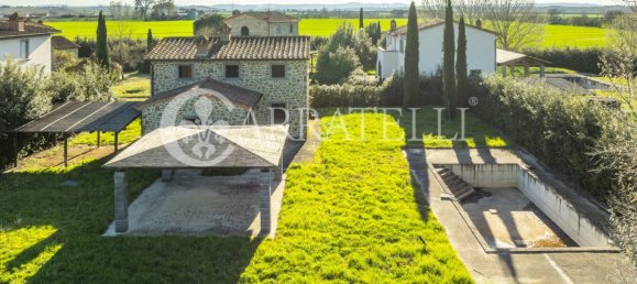 3 bedrooms House in Cortona, Italy No. 128571 7