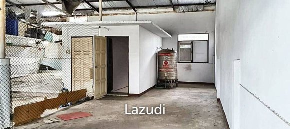 300m² Commercial property in Bang Na, Thailand No. 13771 9