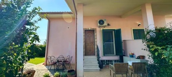 4 Schlafzimmer Villa in Ardea, Italy, Nr. 330743 5