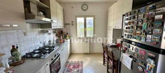 4 Schlafzimmer Villa in Ardea, Italy, Nr. 330743 11