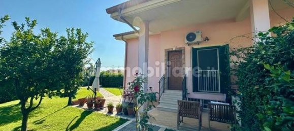 4 Schlafzimmer Villa in Ardea, Italy, Nr. 330743 6