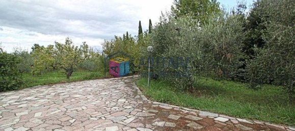 5 rooms House in Terricciola, Italy No. 216408 2