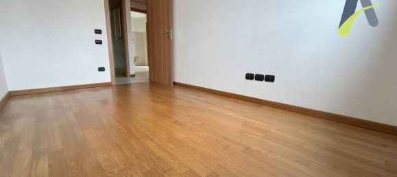 2 bedrooms Apartment in Mira, Italy No. 259534 13